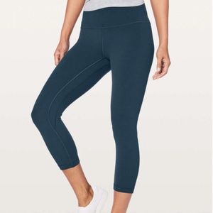 Lululemon Align Crop 21” Size 4 Teal